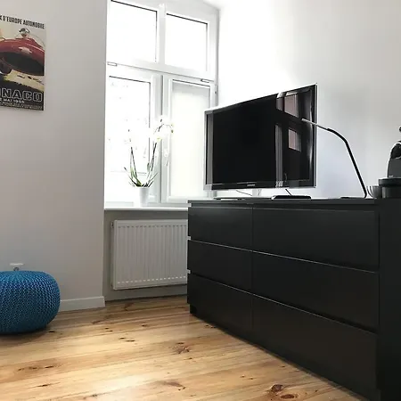 Unicorn Apartment *
